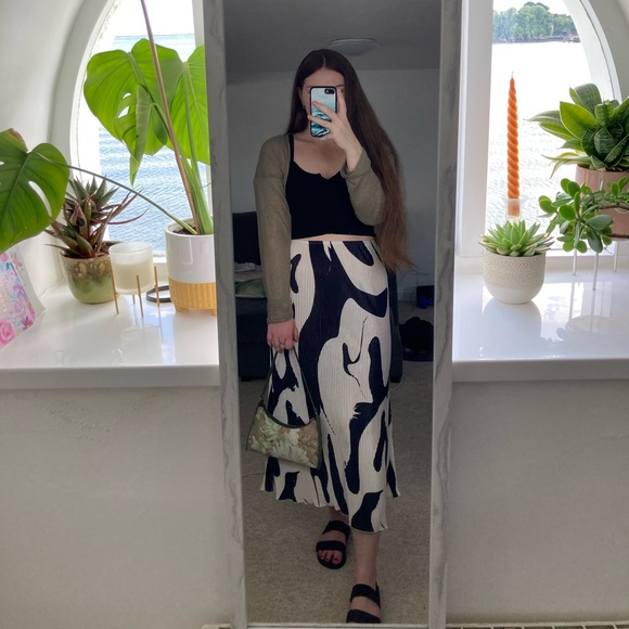 Meet your Posher, Chloe - Picture 1 of 1